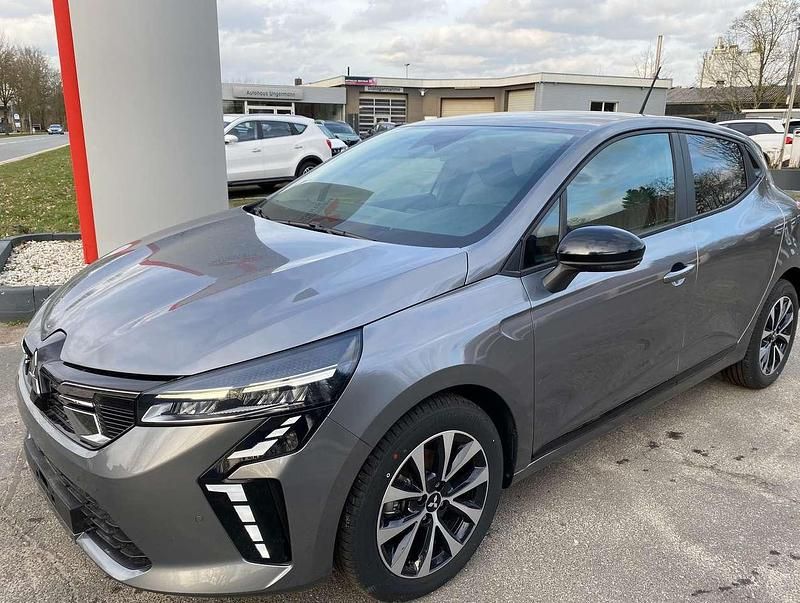 Neu Mitsubishi Colt Plus 67 PS (49 kW) 2025 Achatgrau Kleinwagen