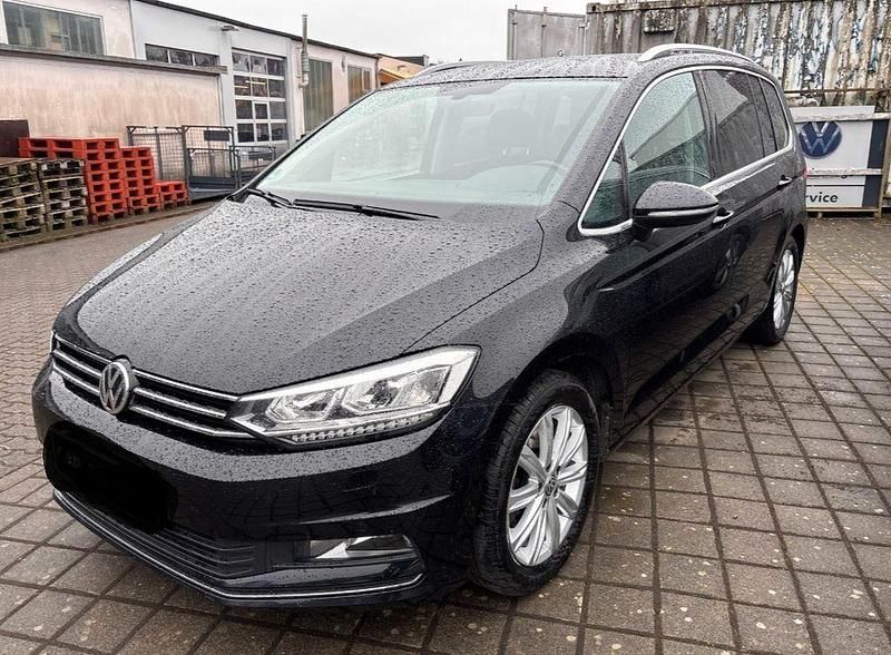 Gebraucht VW Touran Highline 150 PS (110 kW) 2016 Schwarz Van / Kleinbus