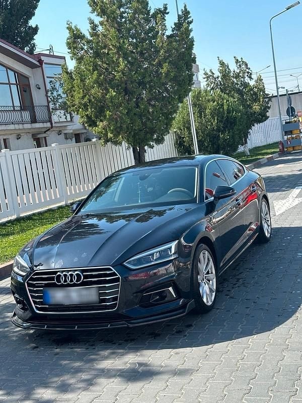 Gebraucht Audi A5 Sportback 218 PS (160 kW) 2018 Blau Kleinwagen