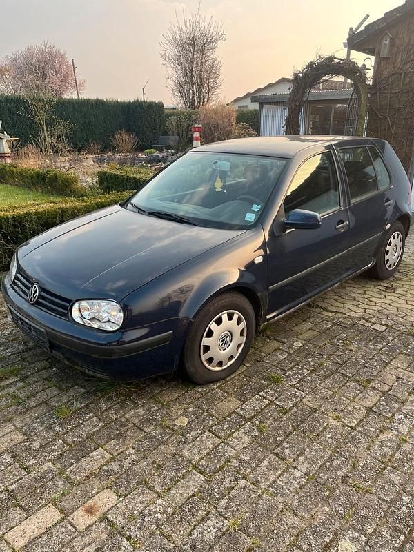 Gebraucht VW Golf IV 75 PS (55 kW) 1999 Blau Kleinwagen