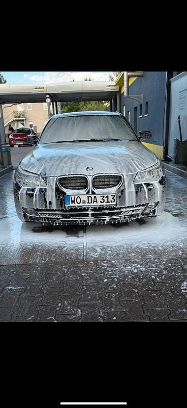 Gebraucht BMW 520 163 PS (119 kW) 2009 Schwarz Limousine