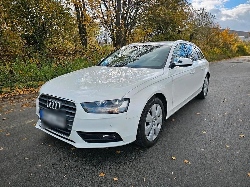 Weiß Gebraucht 2013 Audi A4 Kombi | 6.950 € (Superpreis) - Bild 1/4