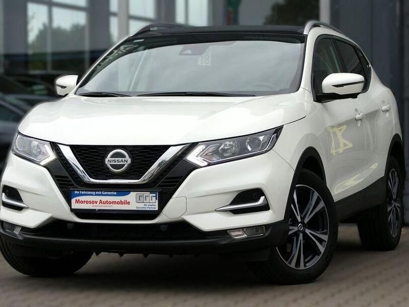 Brilliant white (m) Gebraucht 2021 Nissan Qashqai Zama SUV | 24.900 € (Etwas zu teuer) - Bild 1/4