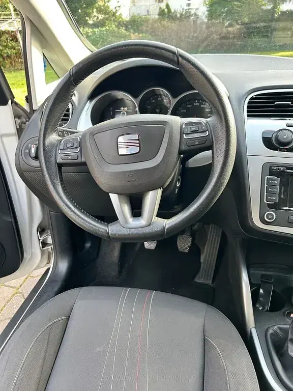 Gebraucht Seat Altea Copa 105 PS (77 kW) 2013 Weiß Limousine
