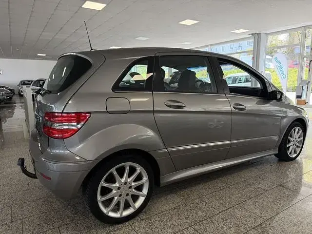 Gebraucht Mercedes B200 Sport 136 PS (100 kW) 2006 Grau, metallic Van / Kleinbus