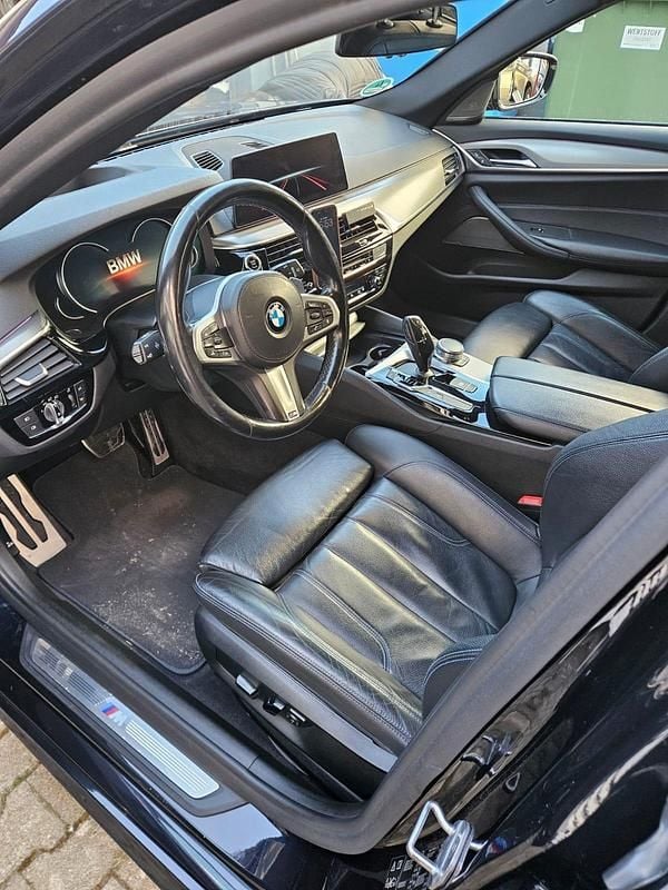Gebraucht BMW 540 M Sport 320 PS (235 kW) 2017 Schwarz Kombi