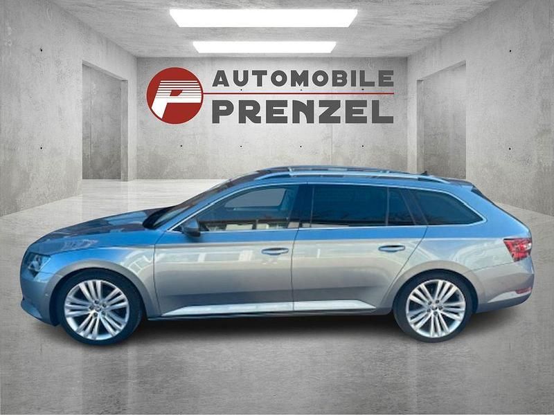 Gebraucht Skoda Superb Style 190 PS (139 kW) 2017 Grau Kombi