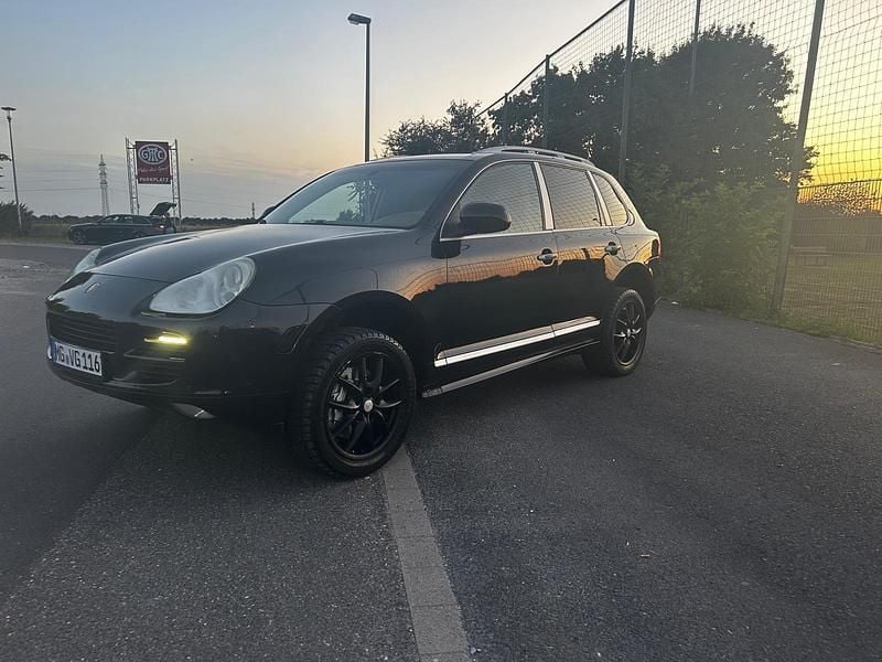 Schwarz Gebraucht 2006 Porsche Cayenne SUV | 6.999 € (Fairer Preis) - Bild 1/4
