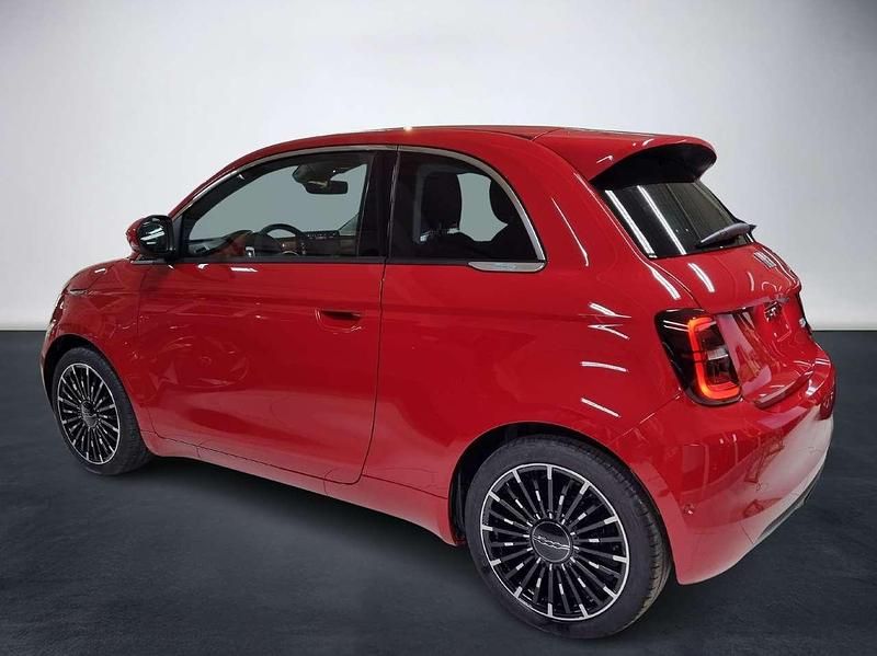 Neu Fiat 500e Icon 86 kW (118 PS) 2025 Passione rot Kleinwagen