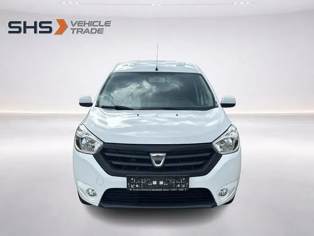 Gebraucht Dacia Dokker Comfort 102 PS (75 kW) 2018 Gletscherweiss Van / Kleinbus
