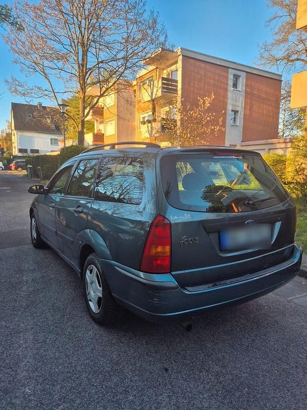 Usata Ford Focus 75 CV (55 kW) 2003 Verde Station wagon