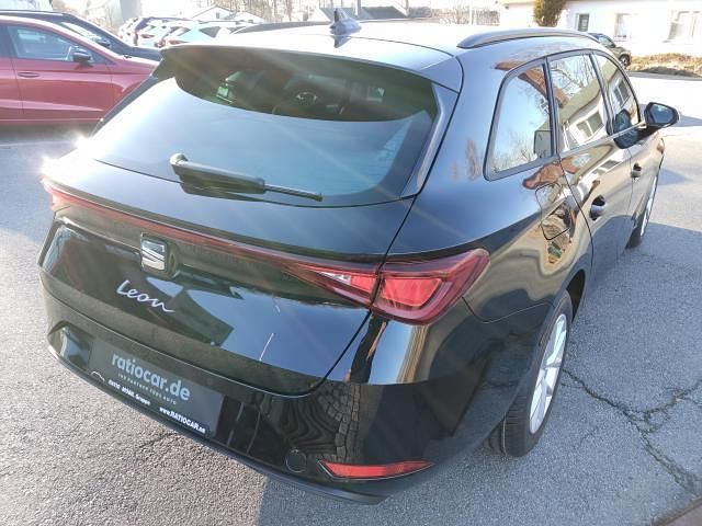 Midnight schwarz metallic Neu 2025 Seat Leon | 28.971 € (Fairer Preis) - Bild 1/4