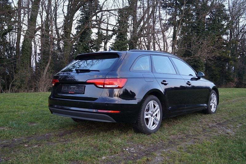 Gebraucht Audi A4 Ambiente 150 PS (110 kW) 2017 Schwarz Kombi