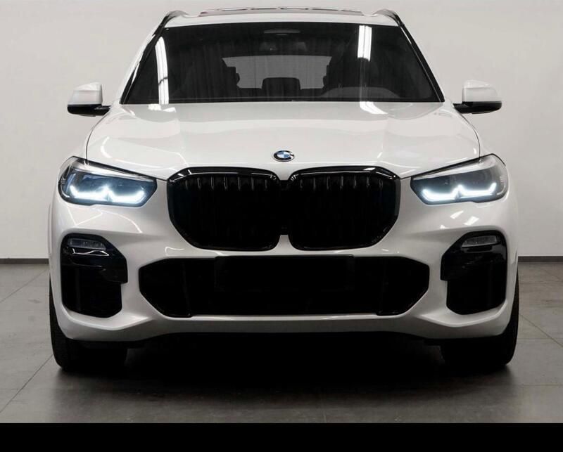 Weiß Gebraucht 2021 BMW X5 Shadowline SUV | 68.900 € - Bild 1/4