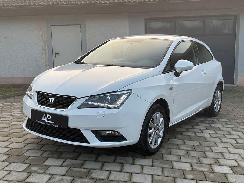 Weiß Gebraucht 2012 Seat Ibiza SC Style Kleinwagen | 4.800 € (Fairer Preis) - Bild 1/4