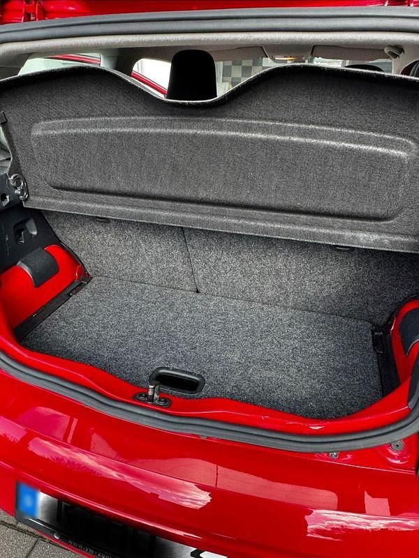 Gebraucht VW up! high up! 75 PS (55 kW) 2013 Rot Kleinwagen