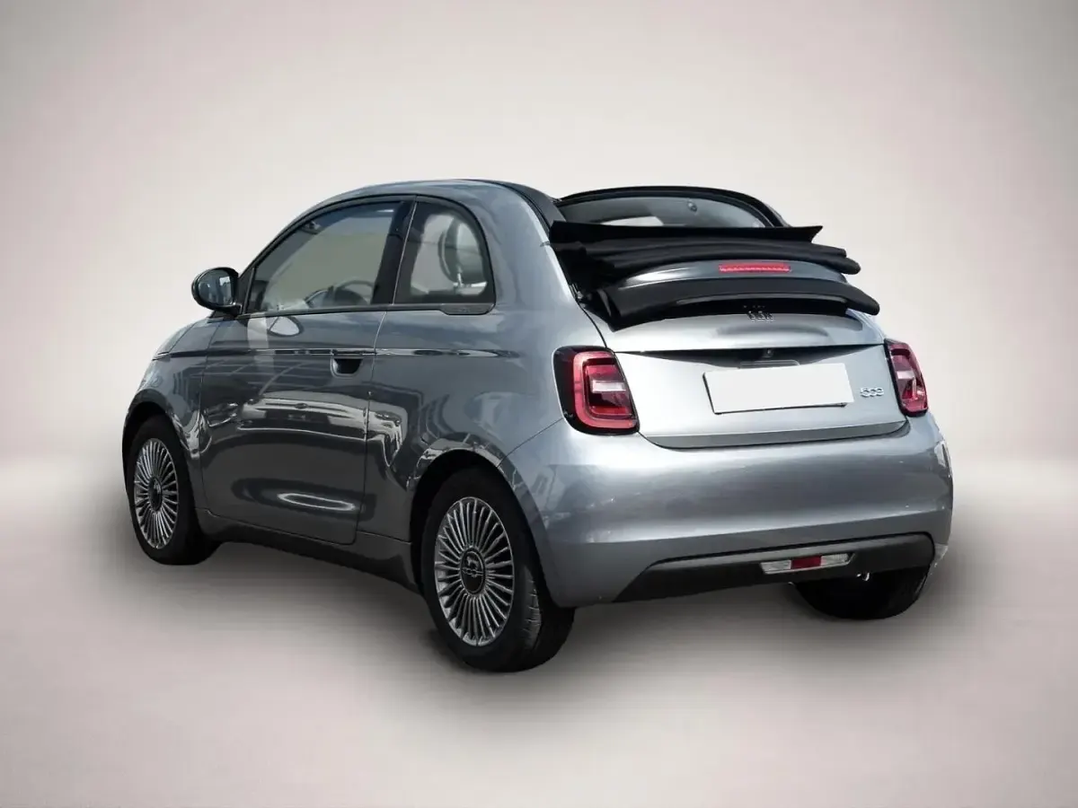 Gebraucht Fiat 500e Icon 86 kW (118 PS) 2023 Manufacturer Cabrio