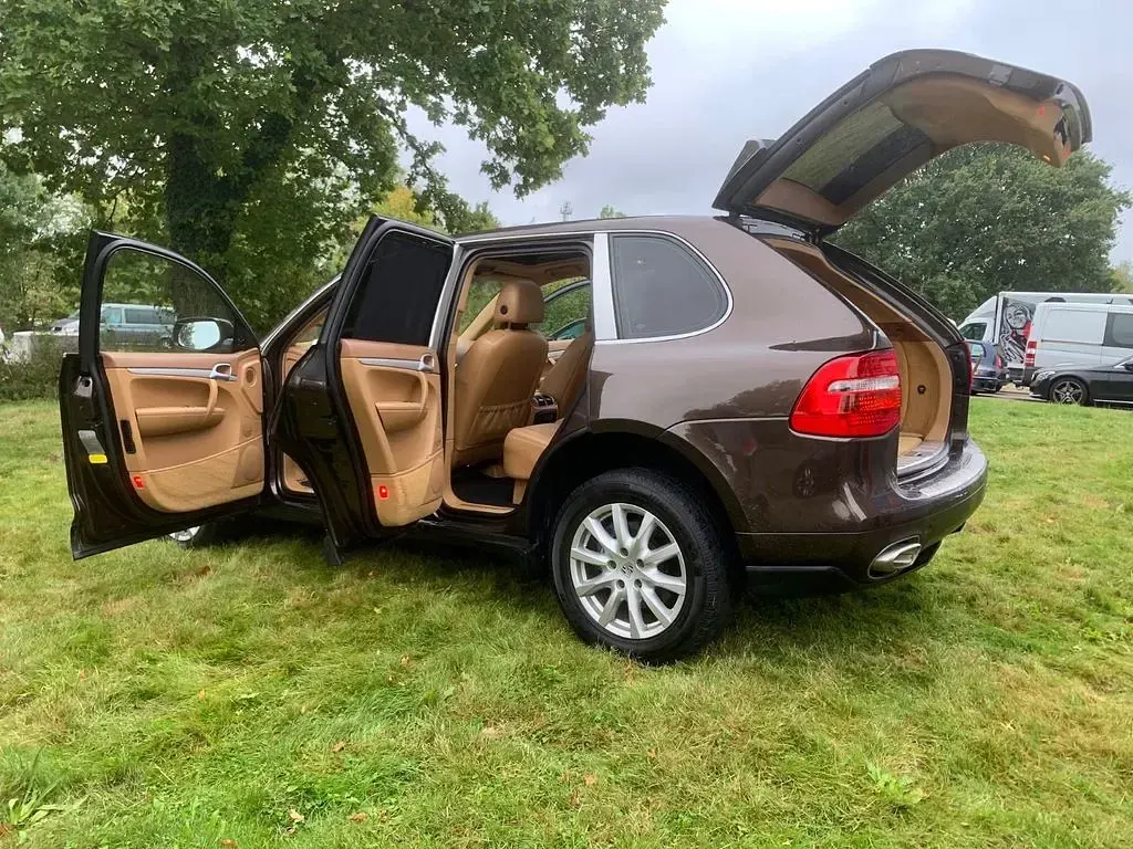 Gebraucht Porsche Cayenne 239 PS (175 kW) 2009 Braun SUV