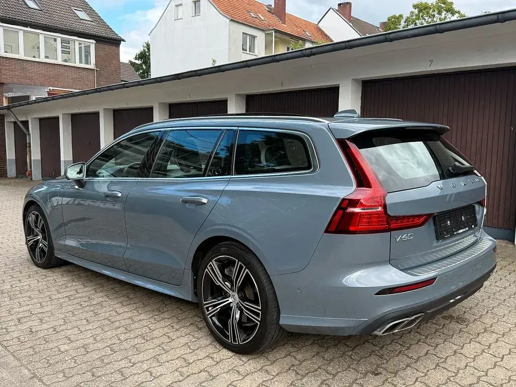 Gebraucht Volvo V60 Plus 398 PS (292 kW) 2022 Grau Kombi