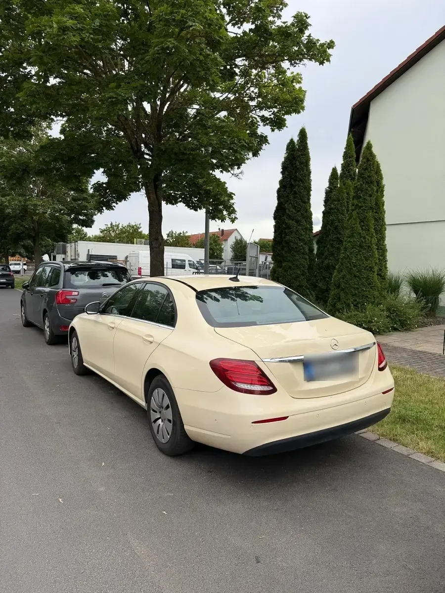 Gebraucht Mercedes E200 150 PS (110 kW) 2017 Limousine