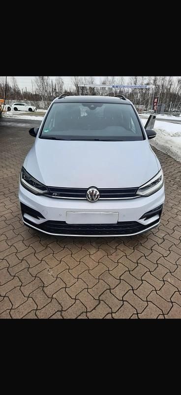 Gebraucht VW Touran Highline 190 PS (139 kW) 2018 Weiß Van / Kleinbus