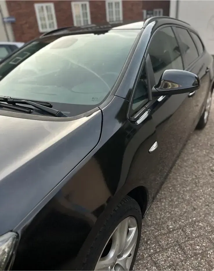 Gebraucht Opel Astra 131 PS (96 kW) 2014 Kombi