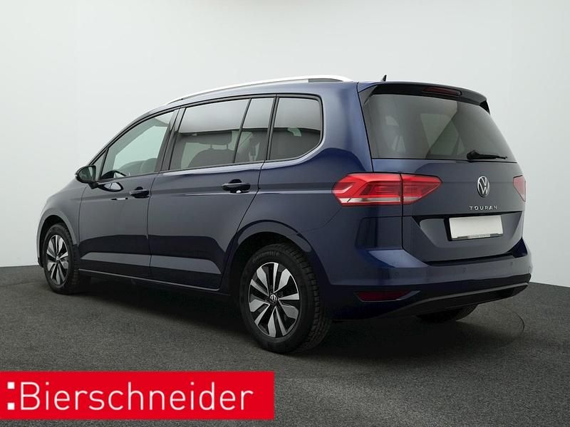Gebraucht VW Touran Move 122 PS (89 kW) 2024 Blau Van / Kleinbus