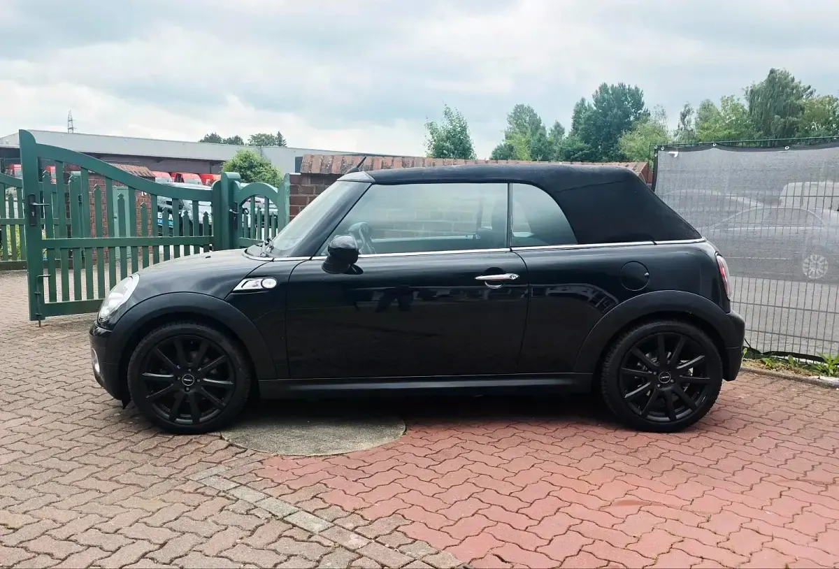 Gebraucht Mini Cooper S Cabriolet 120 PS (88 kW) 2009 Schwarz Cabrio