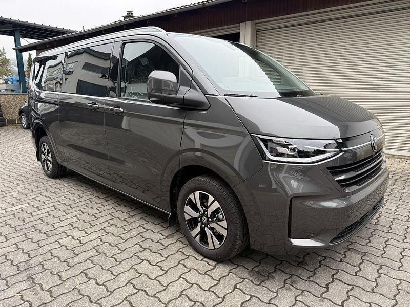 Neu VW T7 Style 150 PS (110 kW) 2026 Grau Van