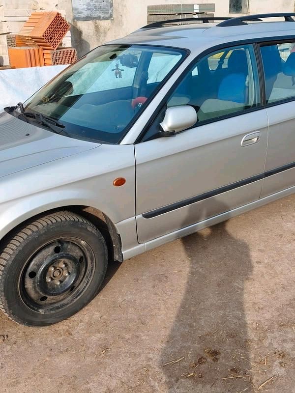 Gebraucht Subaru Legacy 125 PS (91 kW) 2001 Silber Kombi