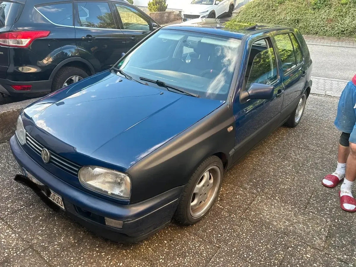 Gebraucht VW Golf III 75 PS (55 kW) 1996 Blau Kleinwagen