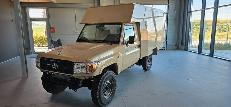 Beige Gebraucht 2020 Toyota Land Cruiser SUV | 100.000 € - Bild 1/4