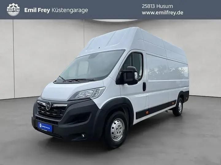 Weiß Gebraucht 2023 Opel Movano S Van | 23.490 € (Guter Preis) - Bild 1/4