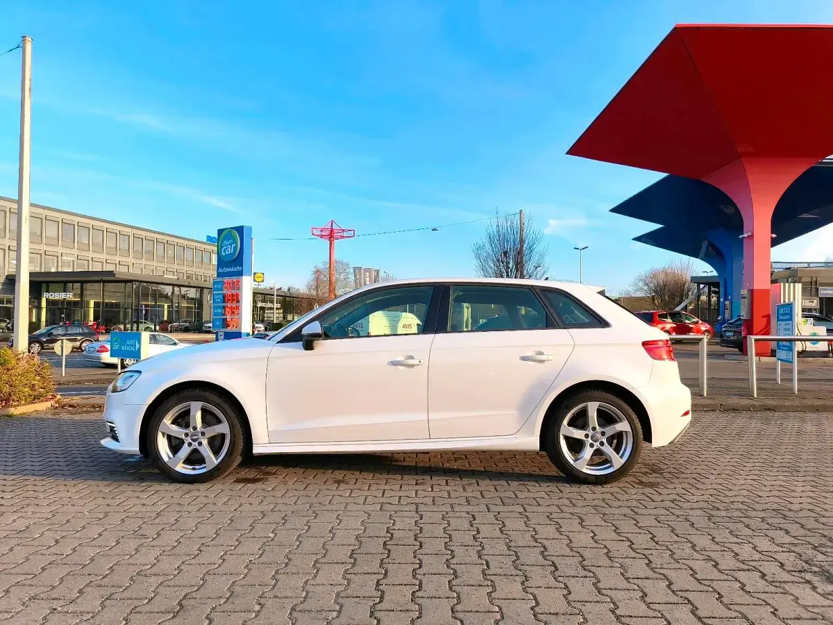 Gebraucht Audi A3 Advanced 204 PS (150 kW) 2020 Weiß Limousine
