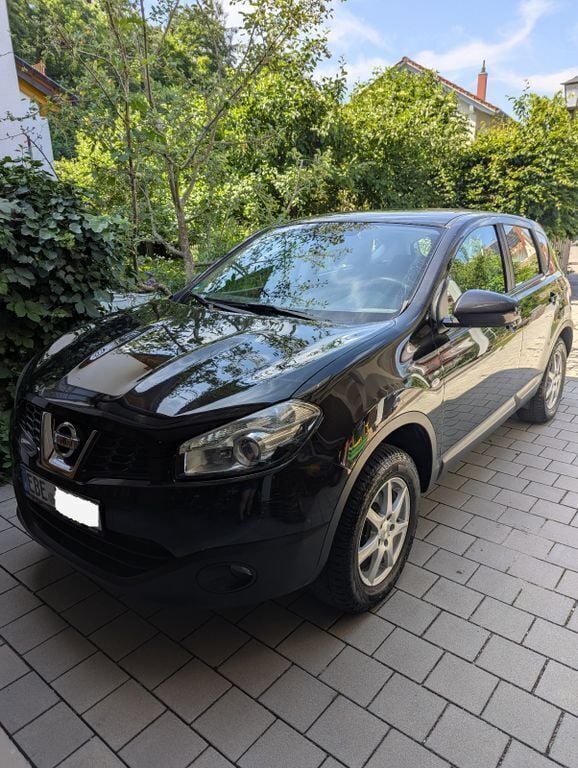 Schwarz Gebraucht 2013 Nissan Qashqai SUV | 6.900 € (Fairer Preis) - Bild 1/4