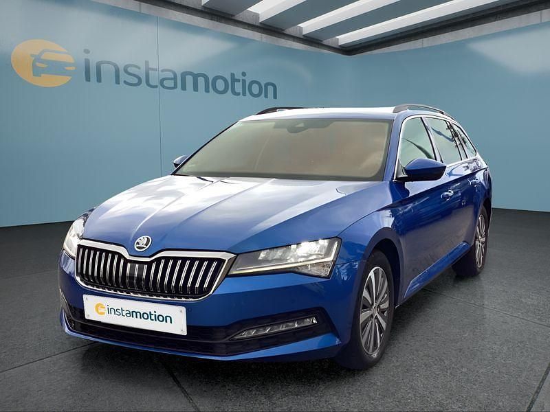 Blau Gebraucht 2022 Skoda Superb Kombi | 25.249 € (Fairer Preis) - Bild 1/4