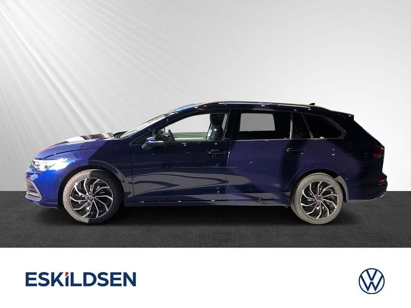 Gebraucht VW Golf VIII Move 131 PS (96 kW) 2024 Blau Kombi