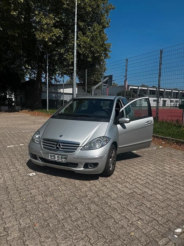 Silber Gebraucht 2006 Mercedes A170 Kleinwagen | 2.500 € (Superpreis) - Bild 1/4