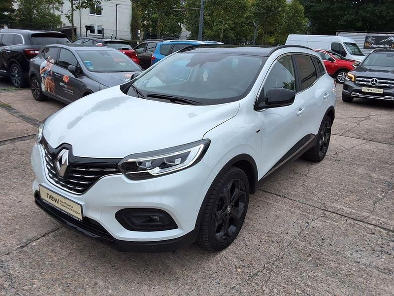Weiß Gebraucht 2022 Renault Kadjar Black Edition SUV | 24.990 € (Teuer) - Bild 1/4