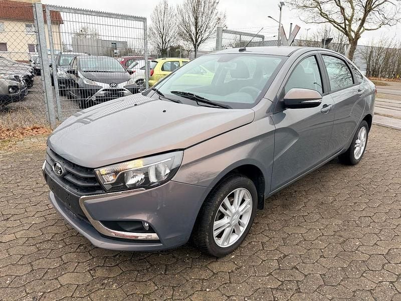 Second-hand Lada Vesta 106 CP (77 kW) 2018 Berlinǎ