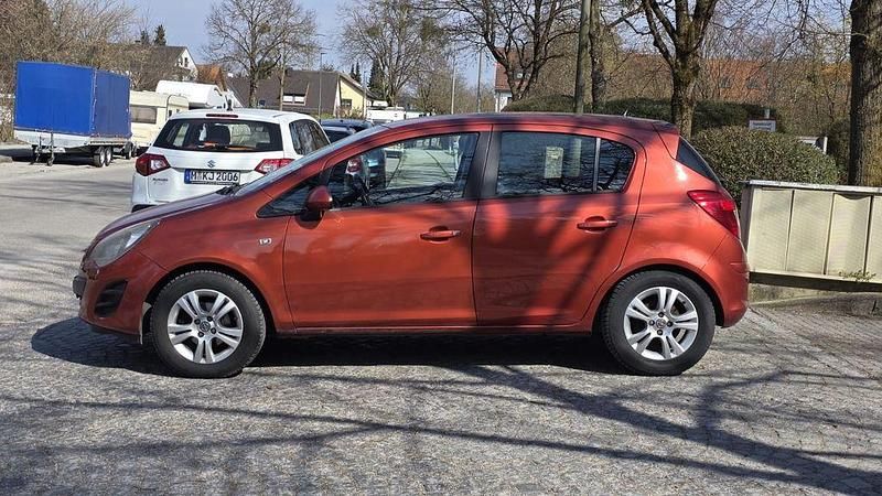 Gebraucht Opel Corsa Active 87 PS (63 kW) 2013 Rot Kleinwagen