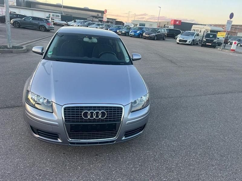 Używany Audi A3 Ambiente 116 KM (85 kW) 2005 Srebrny Hatchback