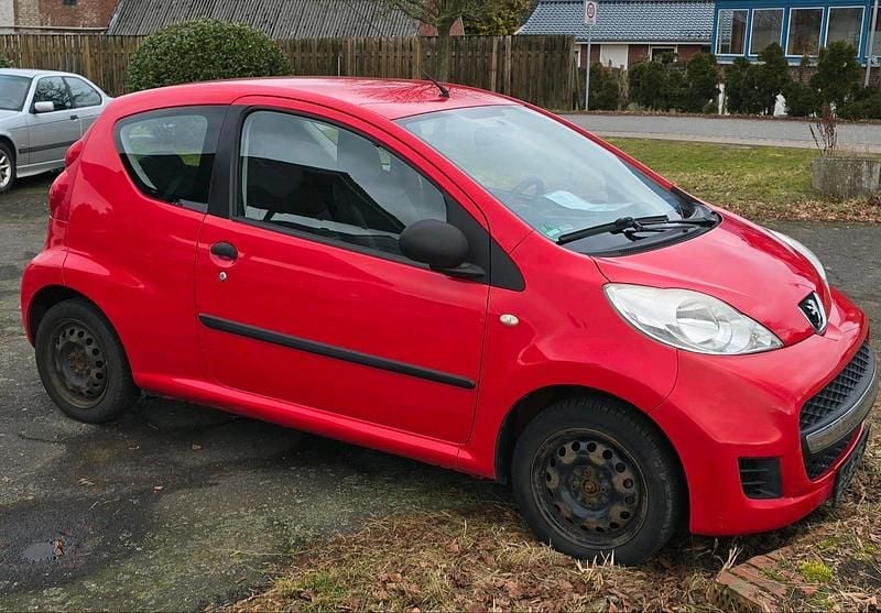 Gebraucht Peugeot 107 68 PS (50 kW) 2009 Rot Kleinwagen