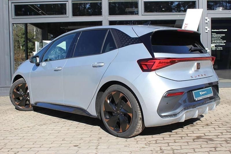 Neu Cupra Born 169 kW (231 PS) 2025 Geyser silver Kleinwagen
