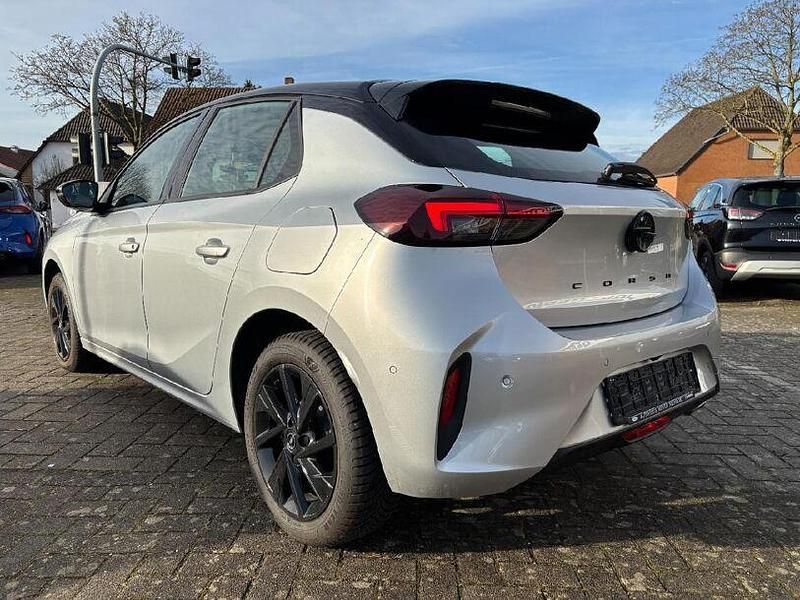 Gebraucht Opel Corsa 101 PS (74 kW) 2024 Grau/typ aussenverkleidung met Limousine