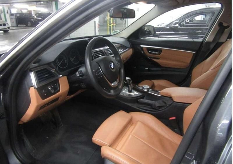 Grau Gebraucht 2017 BMW 320 Luxury Line Kombi | 17.999 € (Superpreis) - Bild 1/4