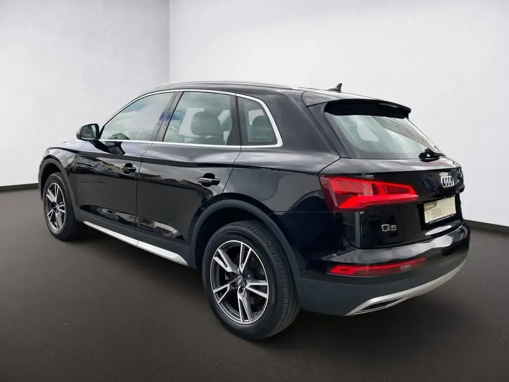 Używany Audi Q5 Performance 190 KM (139 kW) 2017 Czarny SUV