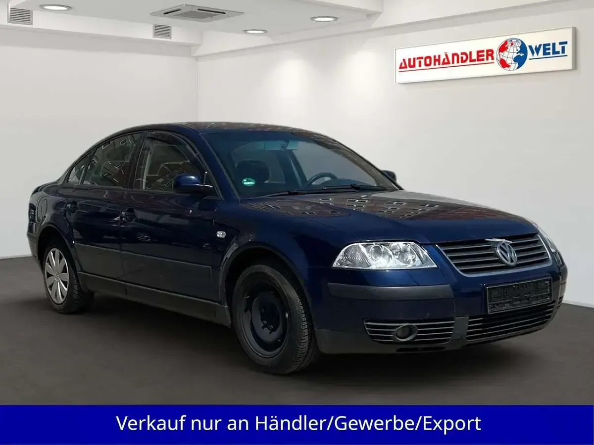 Gebraucht VW Passat 102 PS (75 kW) 2003 Blau Limousine