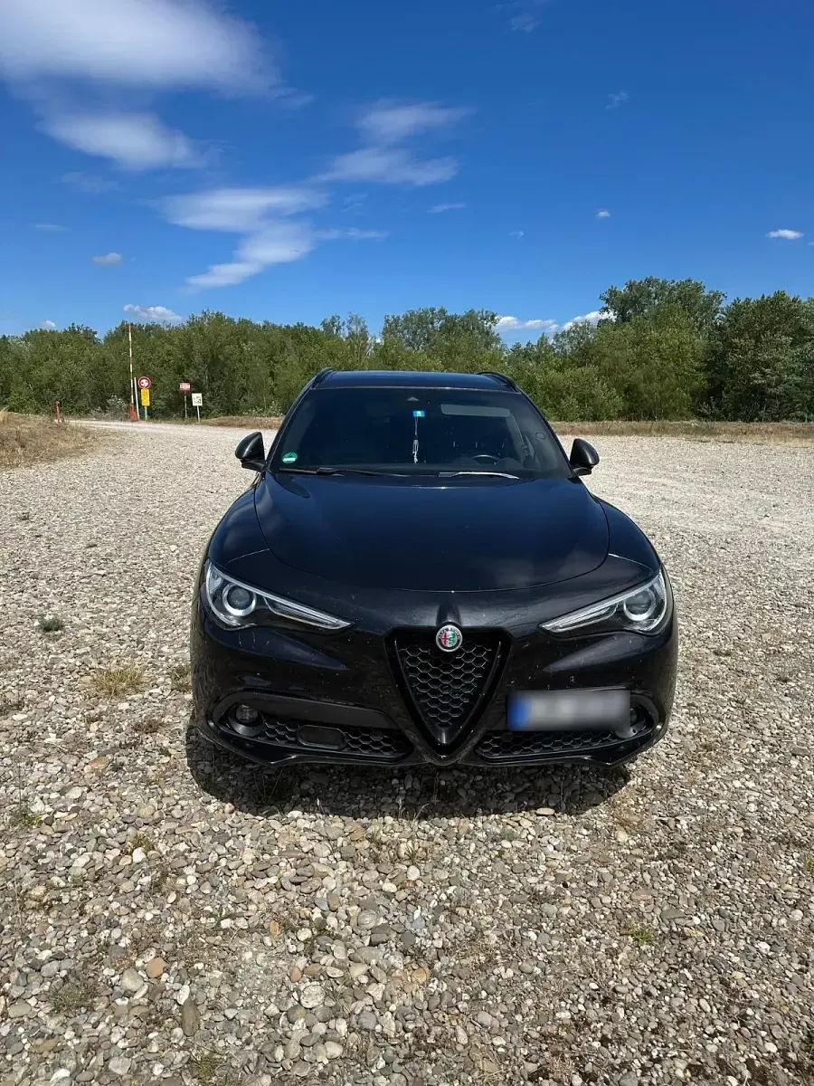 Gebraucht Alfa Romeo Stelvio Veloce 209 PS (153 kW) 2020 Schwarz SUV