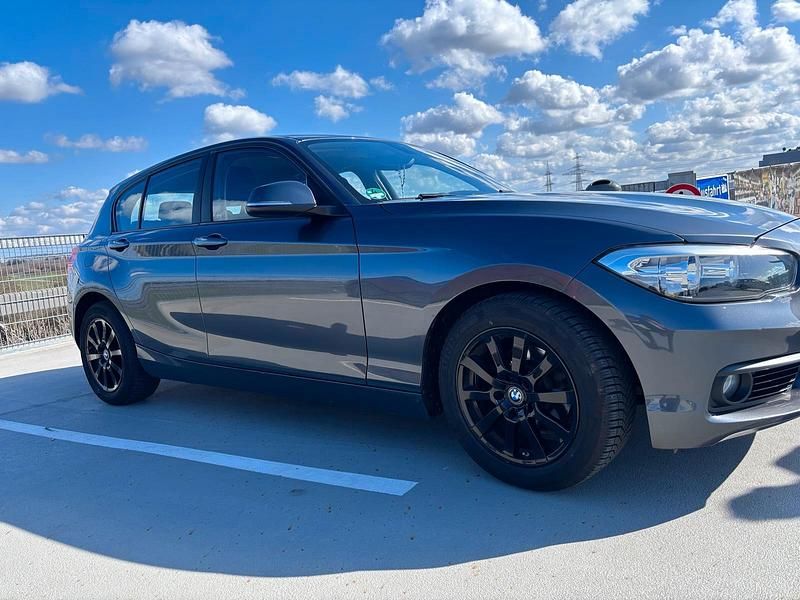 Gebraucht BMW 118 136 PS (100 kW) 2017 Grau Kleinwagen